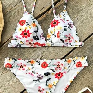 Cupshe Sunny Girl Bikini Set - NWT - SMALL